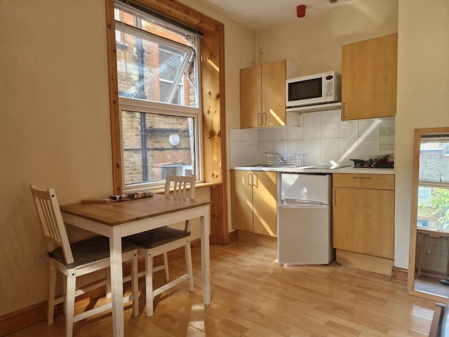 Bright Studio Apartment Highgate Londres Extérieur photo
